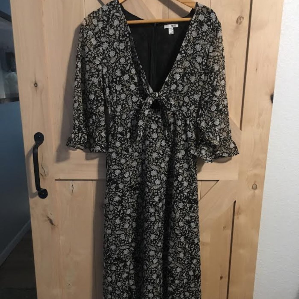 Amuse Society Black Floral Tied Dress